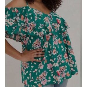 Torrid Green Floral Embroidered Cold Shoulder Top Size: 1X (torrid size 1, 14-16
